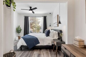 1 bedroom - Luxurious Condo Central Located
(Las Vegas)