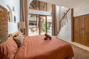 4 bedrooms, iron/ironing board, free WiFi, bed sheets - Balinese Haven - 4BR, Canggu (Kerobokan)