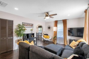 Smart-tv en een kantoor