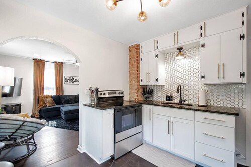 Shocker Shack - 2K - Near WSU, Park - Fenced Yard