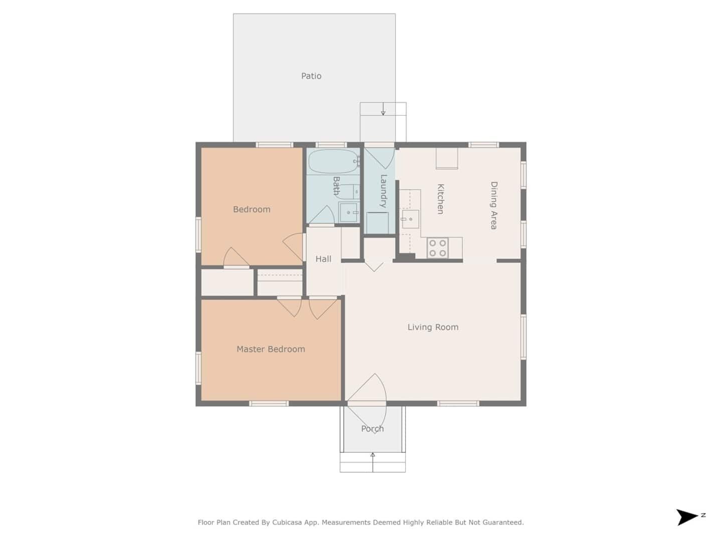 Grundrids med patio, soveværelse, master soveværelse, opholdsstue, spiseområde, køkken og gang.