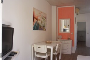 Dining - Apartment right by the beach! - Love - SweetHomeRooms (Cabo de Palos)