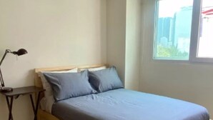 2 quartos, ferros/tábuas de passar roupa, Wi-Fi, roupa de cama
