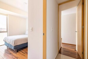 2 chambres, fer et planche à repasser, accès Internet, draps fournis