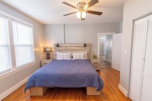 5 bedrooms, iron/ironing board, WiFi, bed sheets - Gorgeous Historic Haven downtown (Rare find) (Big Stone Gap)