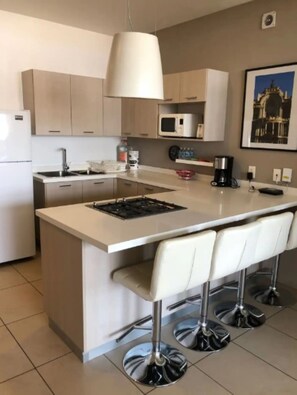 Private kitchen - J1505- 1 BR /1 BTH - One Bedroom Apartment, Sleeps 3 (Ciudad de México)