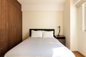 2 soverom, internettilgang og sengetøy