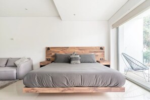 1 chambre, fer et planche à repasser, accès Internet, draps fournis