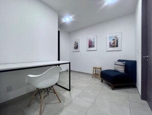 Interior - ML002- 2 BR /2 BTH - One Bedroom Apartment, Sleeps 4 (Ciudad de México)