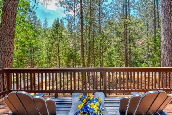 Property grounds - Yosemite, Pine Inn at the lake (Groveland)