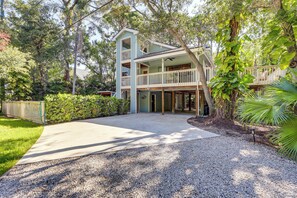 Exterior - Private Saltwater Pool: Stunning Seminole Stay! (Seminole)