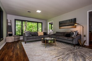 Älytelevisio, takka, DVD-soitin