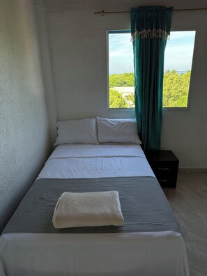 3 chambres, Wi-Fi gratuit, draps fournis