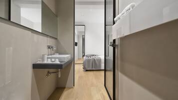 Design Double Room | Bathroom
