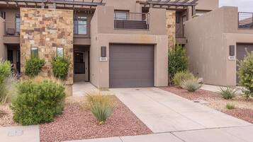 House, Multiple Beds (Serenity at Snow Canyon) | Exterior