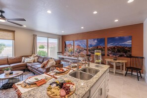 House, Multiple Beds (Serenity at Snow Canyon) | Dining - Serenity at Snow Canyon (St. George)