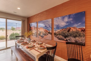 Casa, várias camas (Serenity at Snow Canyon) | Opções para refeição