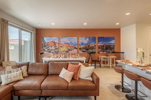 Casa, várias camas (Serenity at Snow Canyon) | Área de estar