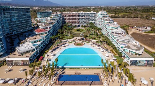 Condo Aria Ocean 206 by Kivoya