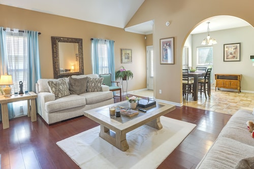 Birmingham Home w/ Yard - 15 Mi to Downtown!
