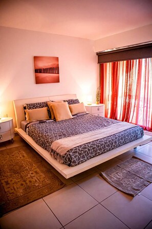 1 camera, ferro/asse da stiro, Wi-Fi, lenzuola