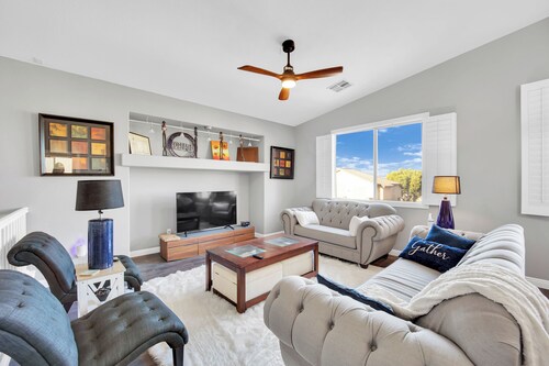 Stunning Home w/Backyard Oasis with Pool, 10 min from Las Vegas Strip<br>