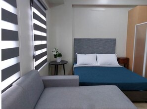 1 bedroom, WiFi - NAIA Terminal, Newport,Pasay, 5 star Condo -c3-6g (Pasay)