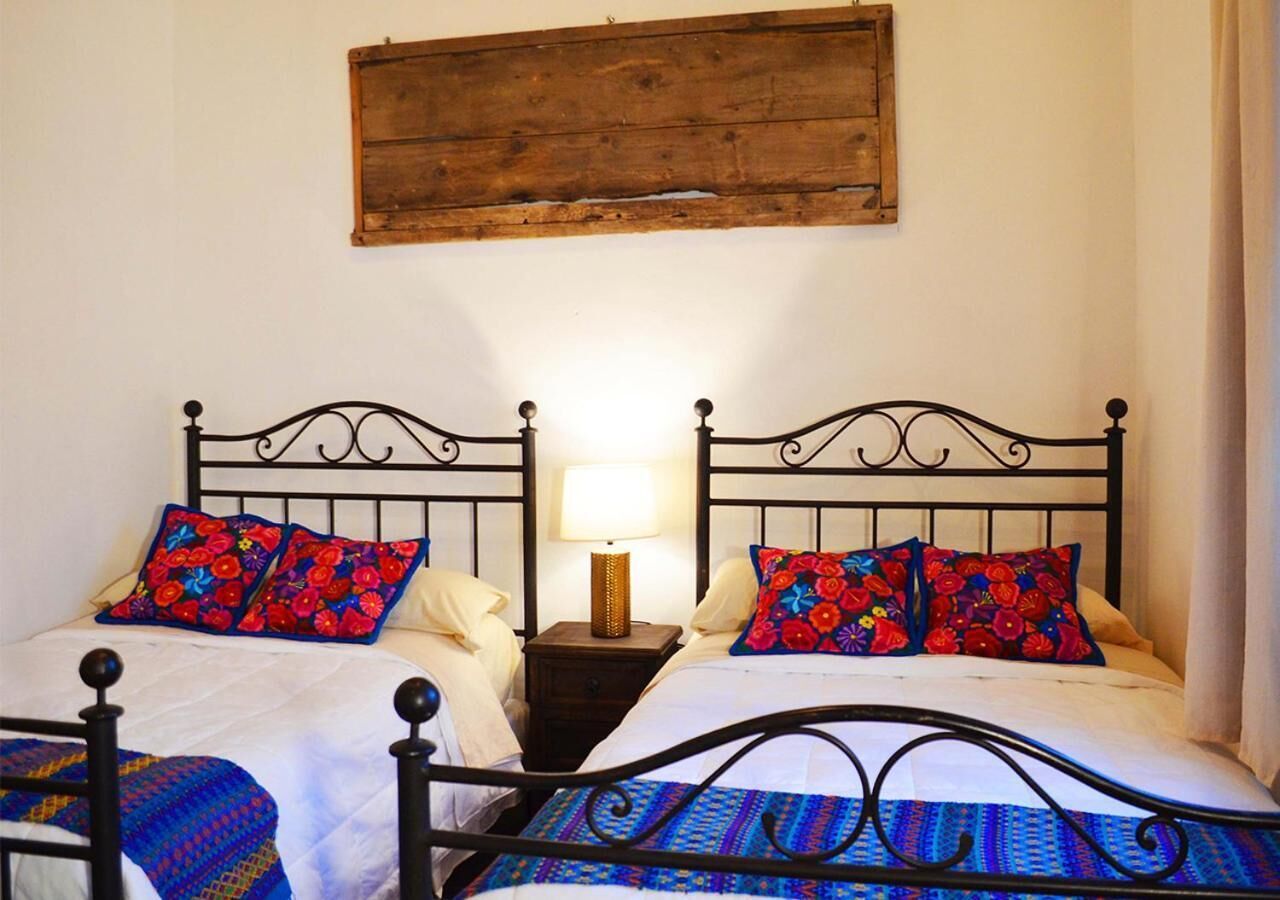 Foto - Luna Maya Antigua