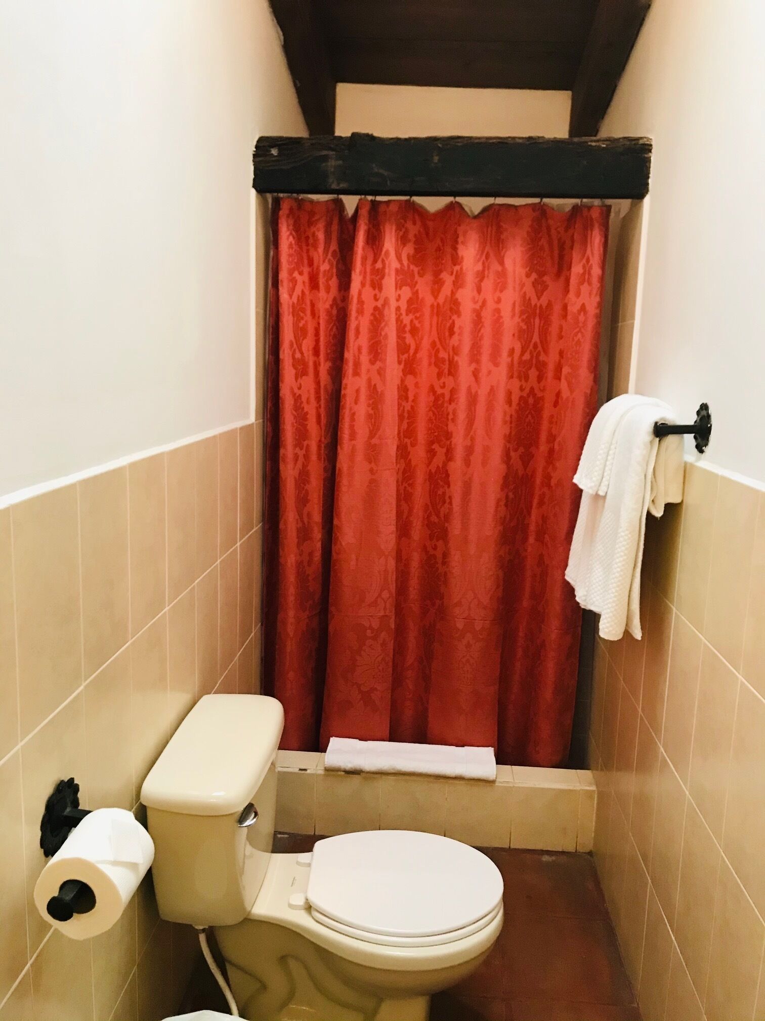 Photo - Luna Maya Antigua