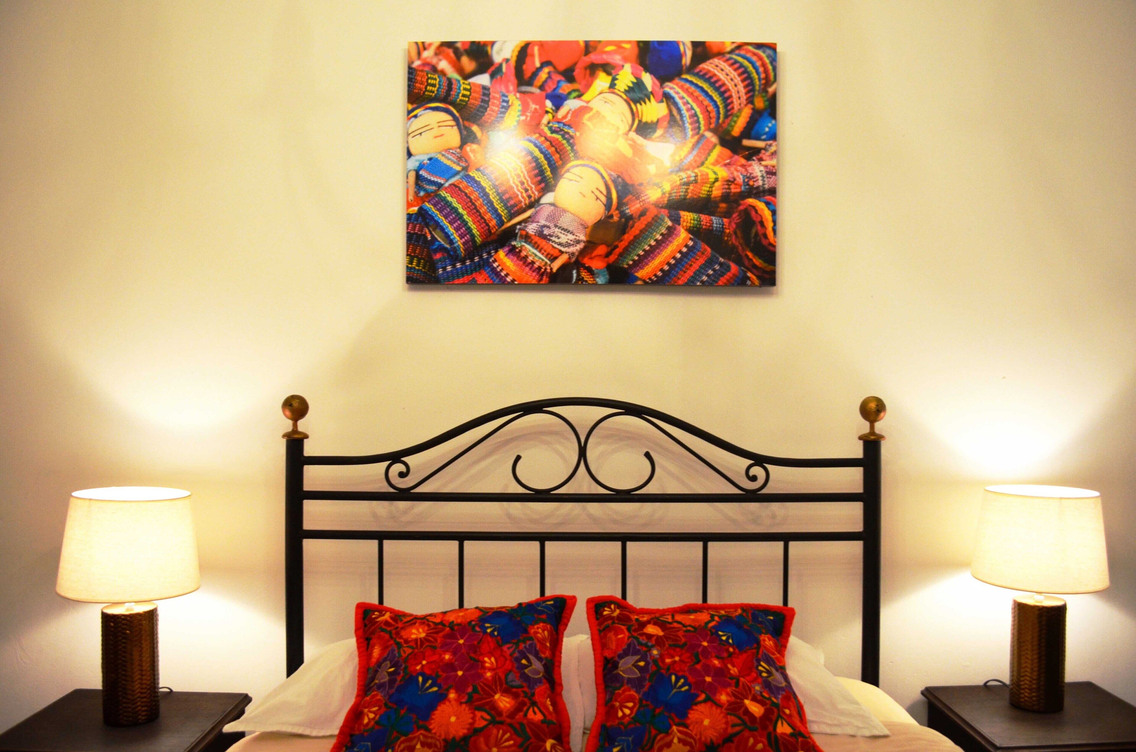 Photo - Luna Maya Antigua