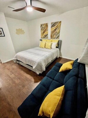 2 Schlafzimmer, Bügeleisen/Bügelbrett, WLAN, Bettwäsche