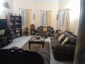 TV, DVD player, books, stereo