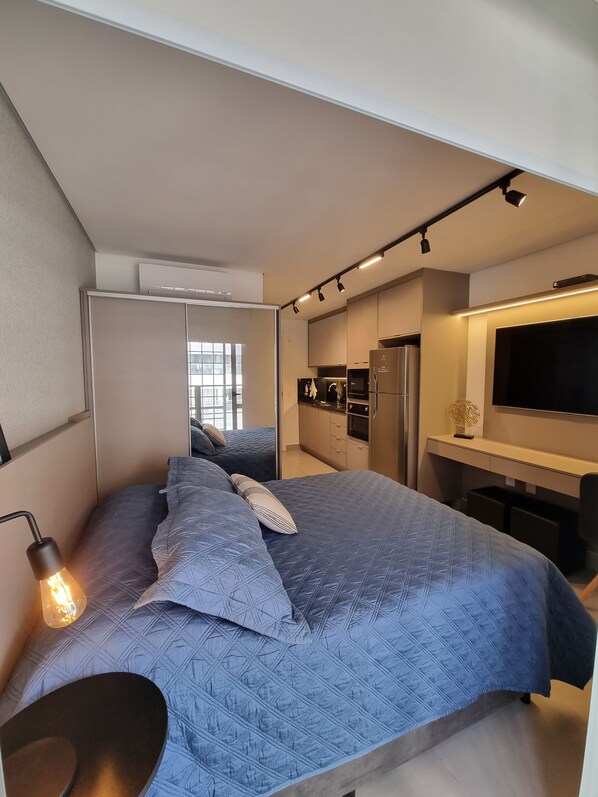 1 bedroom, WiFi, bed sheets - Studio Decorado / Brooklin SP (Campo Belo São Paulo)