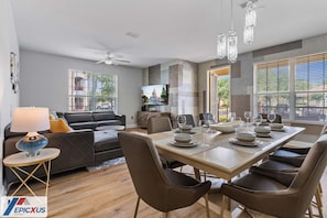 Interior - The Epic Tokio Vista Cay Orlando Most Stylish. (Orlando)