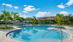 Pool - The Epic 6 Vista Cay Resort Orlando Florida (Orlando)