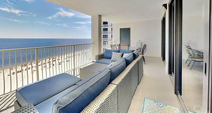 Best Fall Prices!!! Beachfront Condo, Indoor/Outdoor Pools, Hot Tub & Tennis