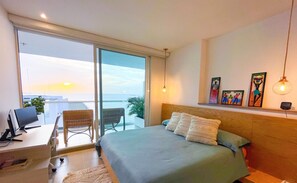 Apartamento, terraza, vistas al mar | 3 dormitorios, wifi gratis, ropa de cama