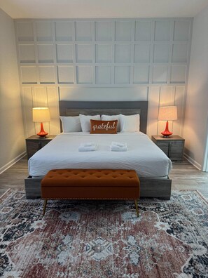 4 bedrooms, iron/ironing board, WiFi, bed sheets - The Epic 27 Penthouse Vista Cay Resort Orlando FL (Orlando)