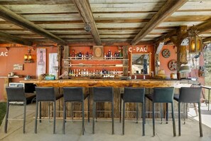 Bar (a l'allotjament)
