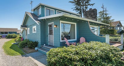 Bay View Room - King, Water view, Jetted tub
