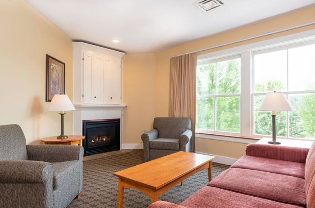 TV, fireplace, offices