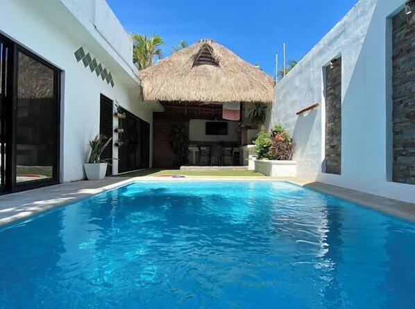 Alberca al aire libre 