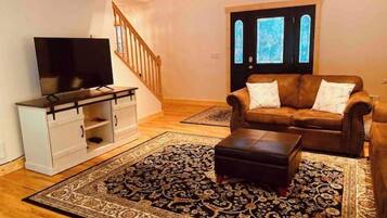 Älytelevisio, takka, DVD-soitin