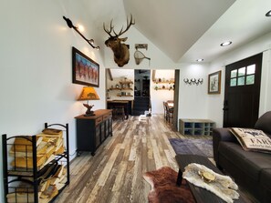 Interior - Charming Farmhouse at the base of the Uinta-Wasatch-Cache National Forest. (Peoa)