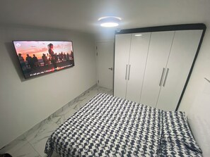 3 soverom, strykejern/-brett, wi-fi og sengetøy