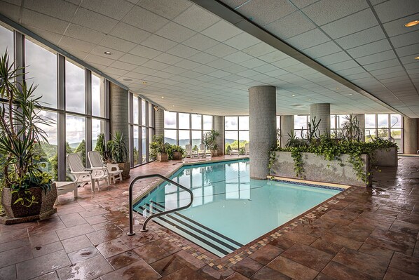 Innenpool, beheizter Pool