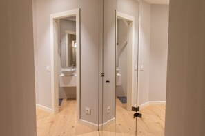 Doccia, asciugacapelli, bidet