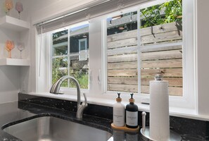 Interior - Life on Locust - Downtown Dickson Street & U of A Retreat. 1mn walk to Dickson (Fayetteville)