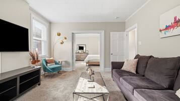 3 bedrooms, iron/ironing board, travel crib, free WiFi