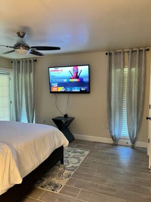 3 多间卧室、熨斗/熨衣板、WiFi、床单